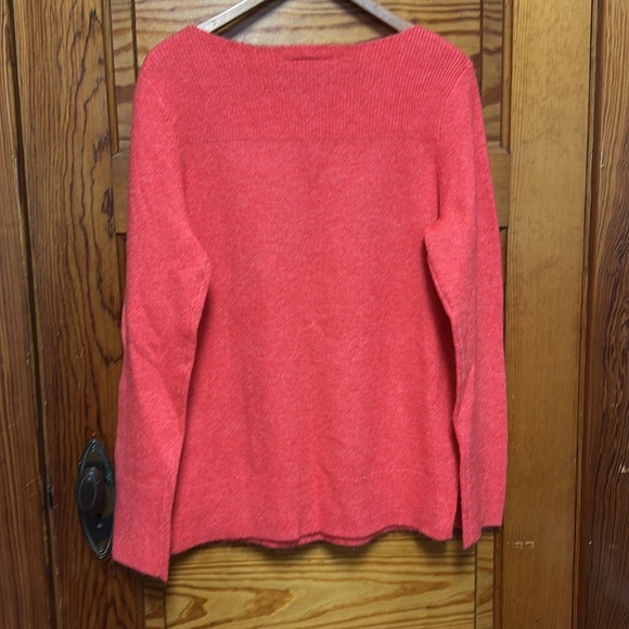 Loft salmon colored Sweater size L EUC - Picture 2 of 6